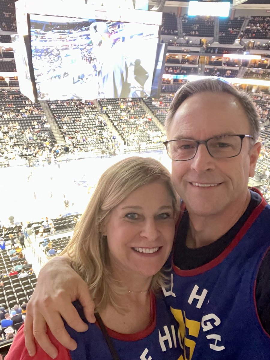 greg_mccarthy's tweet photo. #milehighbasketball https://t.co/bvLTaFLUaW