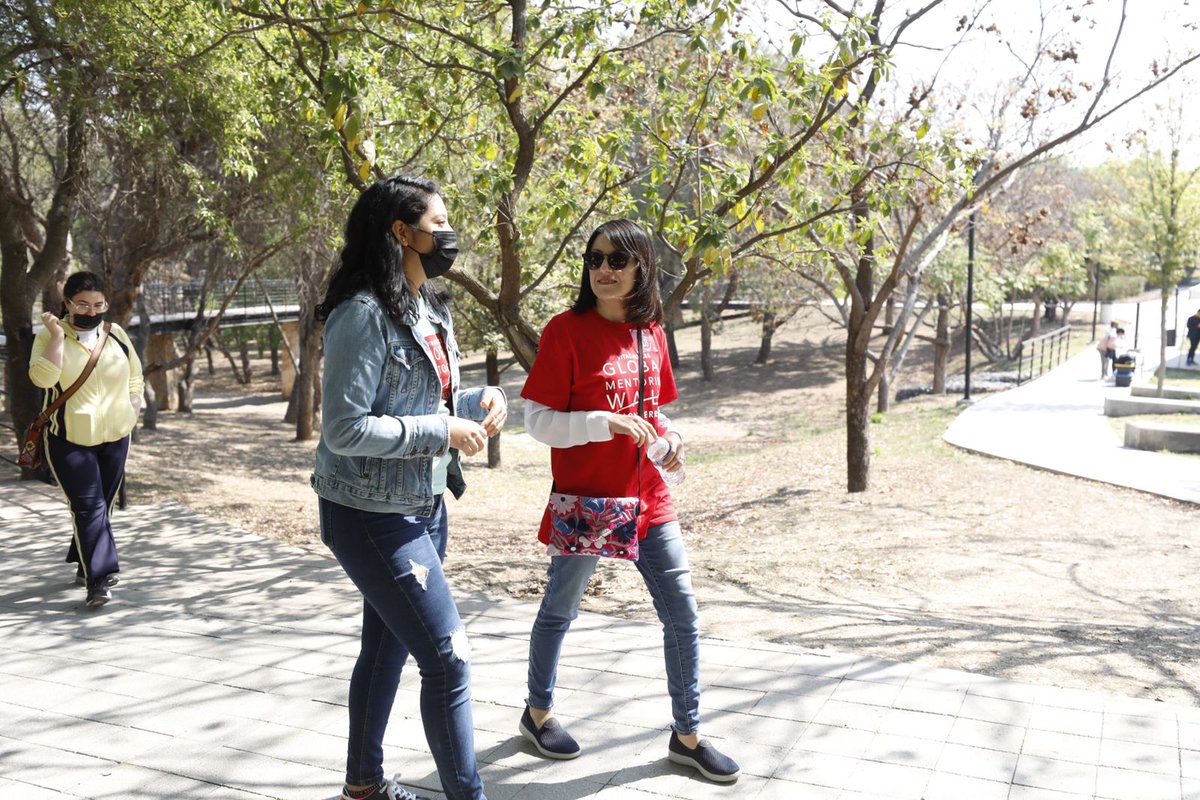 PANNLMX's tweet photo. ¡Tenemos que crear desde hoy los liderazgos del mañana! 💪🏼

Las mujeres del PAN Nuevo León participaron en el evento #MentoringWalkMTY para seguir compartiendo experiencias e ideas sobre la visión del futuro que queremos para Nuevo León y para México

#AcciónNacionalNL https://t.co/jACnGdGYzG