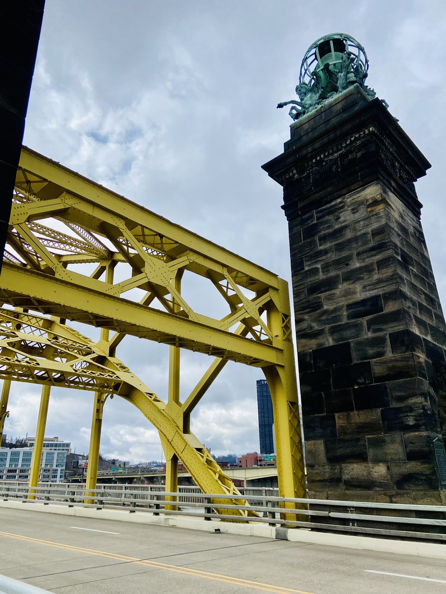walk_left's tweet photo. 5 years later and #pittsburgh still dazzles me (#urbanrun ) https://t.co/TL8uO9PRL4