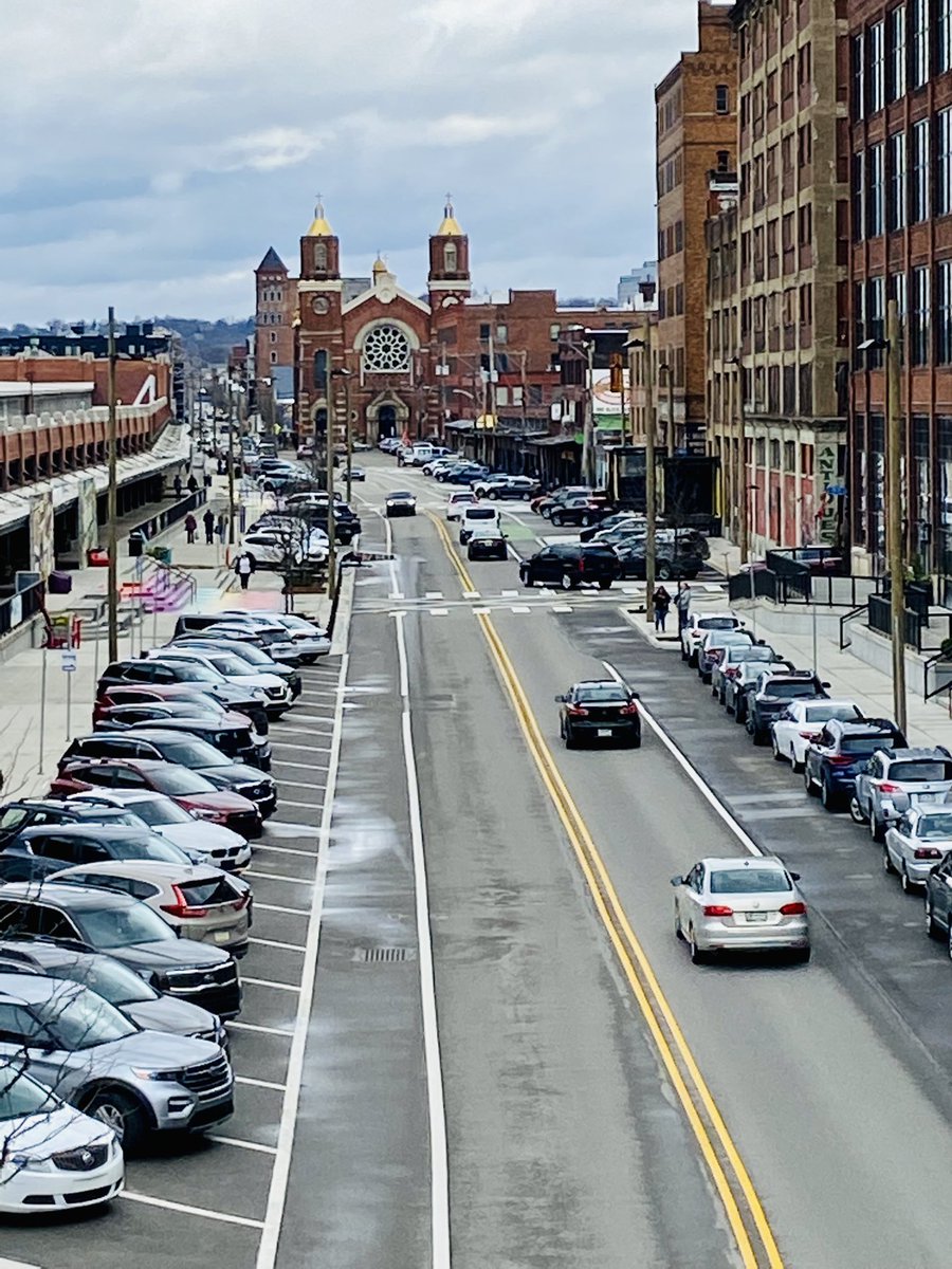 walk_left's tweet photo. 5 years later and #pittsburgh still dazzles me (#urbanrun ) https://t.co/TL8uO9PRL4