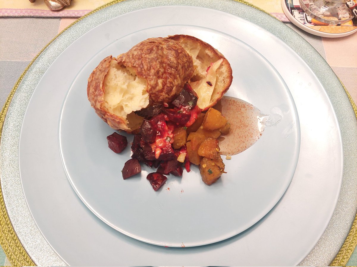TweetyTea19's tweet photo. So full from dinner no room for dessert tonight #SpringSoiree vie @FarmBoy https://t.co/iISp2gl9Ln