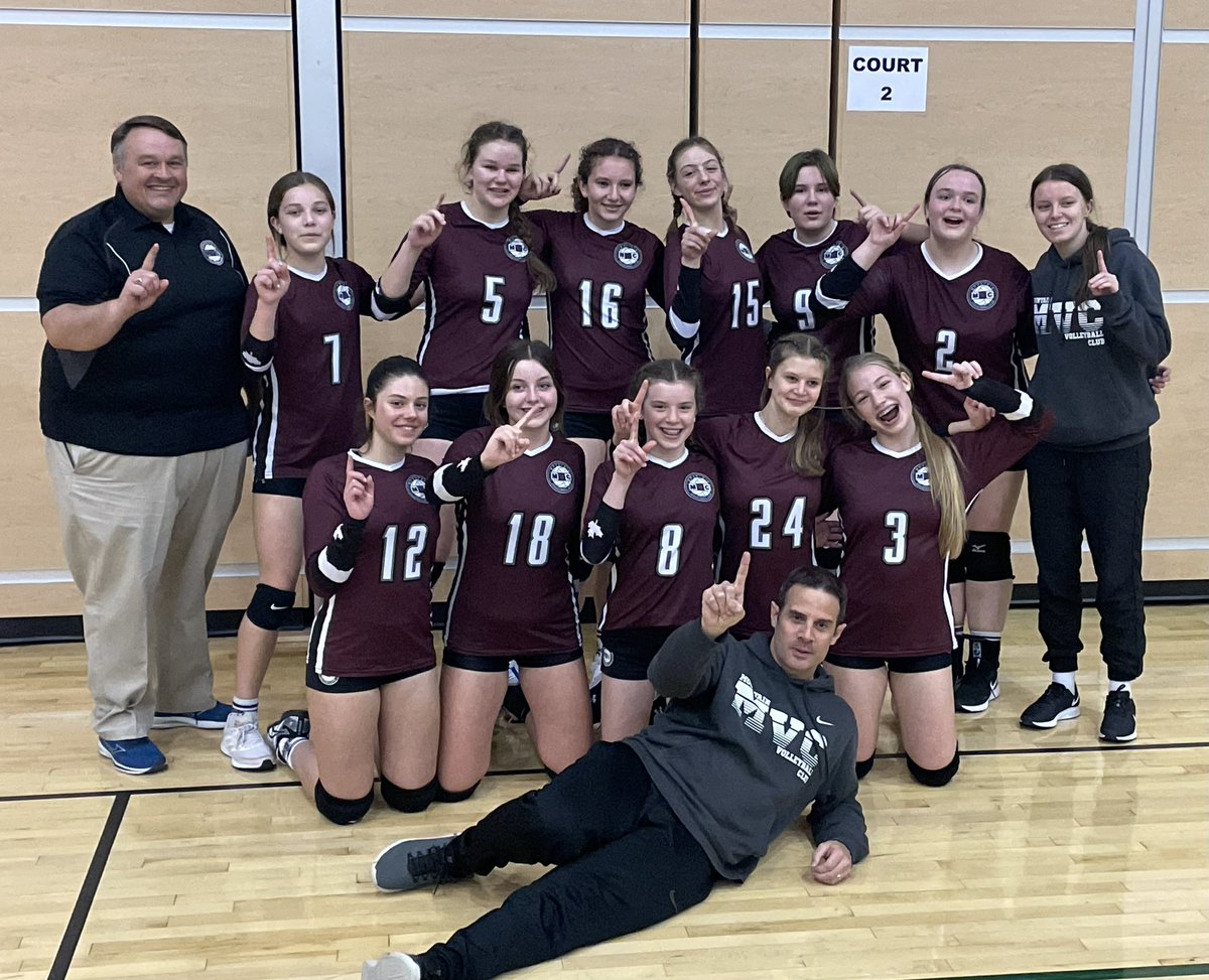 ddrewd25's tweet photo. What a great day.  Gold medal for this group of hard working girls.  Perfect 5-0, outscoring the opposition 250-111 on the day.  @VolleyballMVC #climbhigher https://t.co/0DgxWqvtql