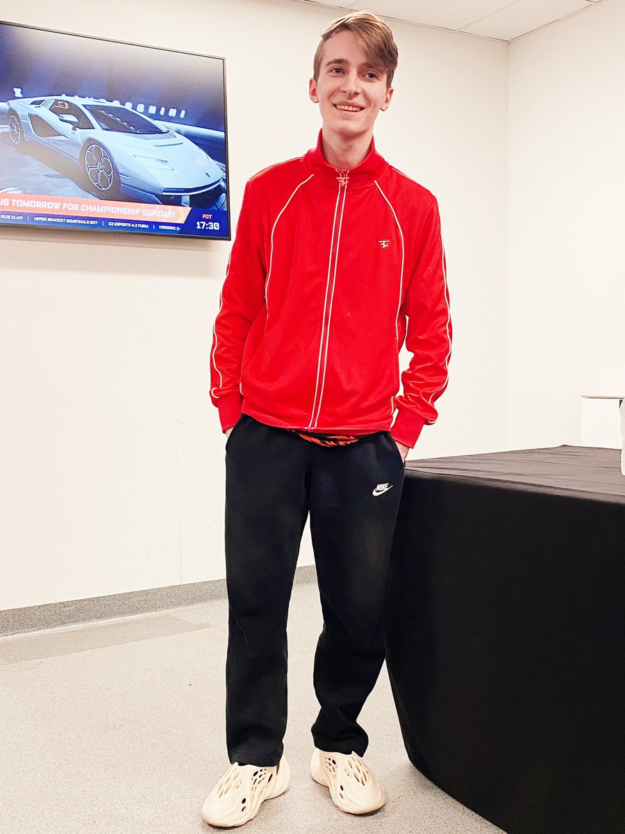 .<a href="/AyyJayyRL/">AYYJAYY</a> and his lucky #RLCS shoes: