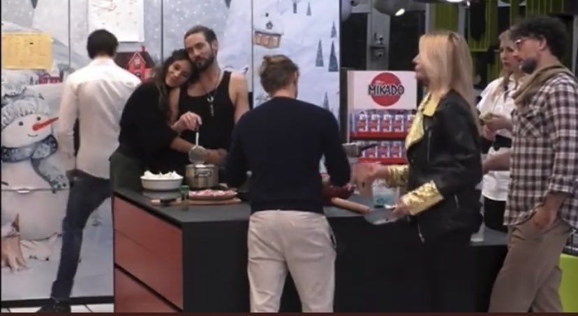 sameeshiit's tweet photo. che belli i #jelex aww😍🥰❤️
#jeru https://t.co/XQZiDmv2WV