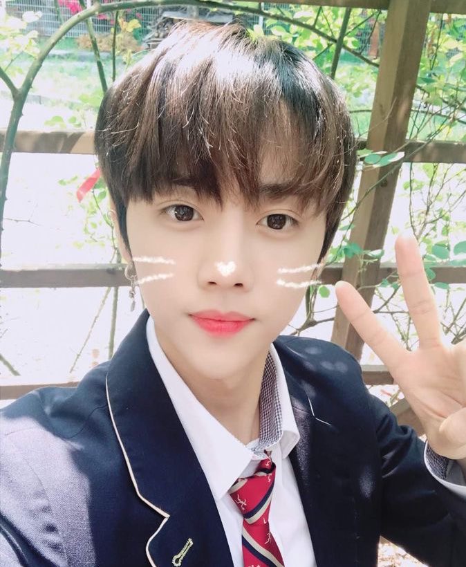 sunwoo being a 17yo cute boy