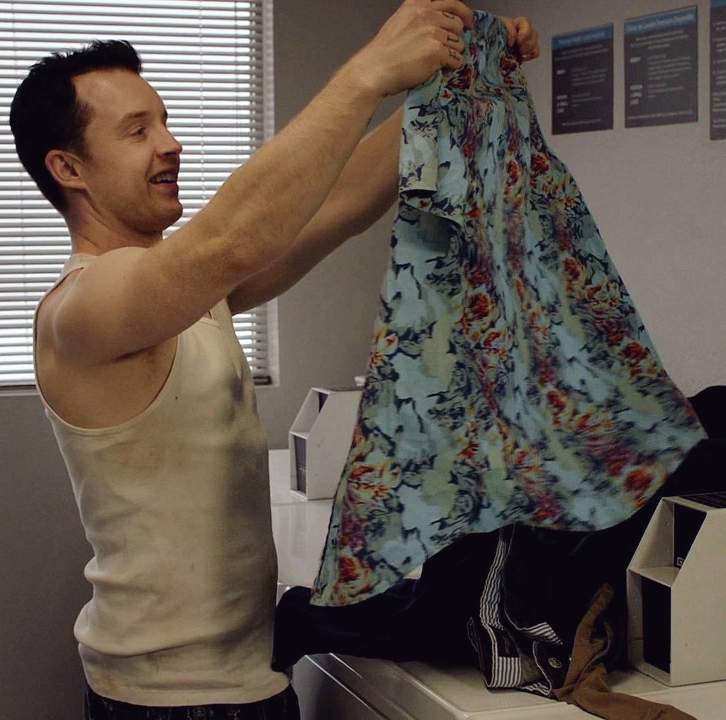 mickeycute_'s tweet photo. mickey finding new clothes https://t.co/87SSEDKAWz