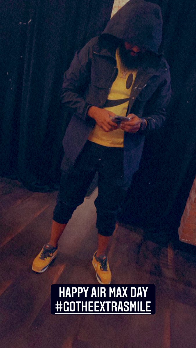 Cobi_Avm_Heel's tweet photo. #HappyAirMaxDay #GoTheExtraSmile https://t.co/odzo0MkRBS