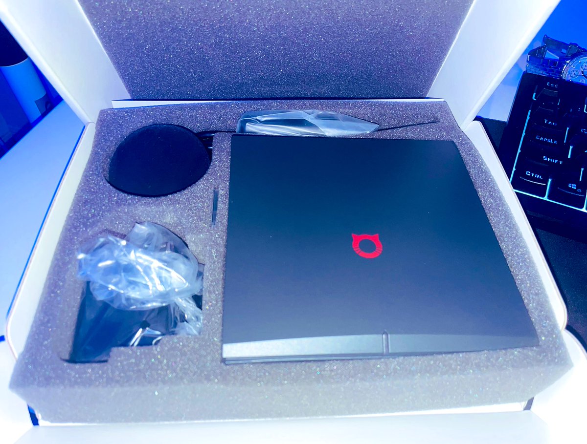 Serenaelis_'s tweet photo. Wow it took like a year to get this miner . whoโs ready for passive income ? #cryptominning @BOBCATiot https://t.co/LonUutL0Wy