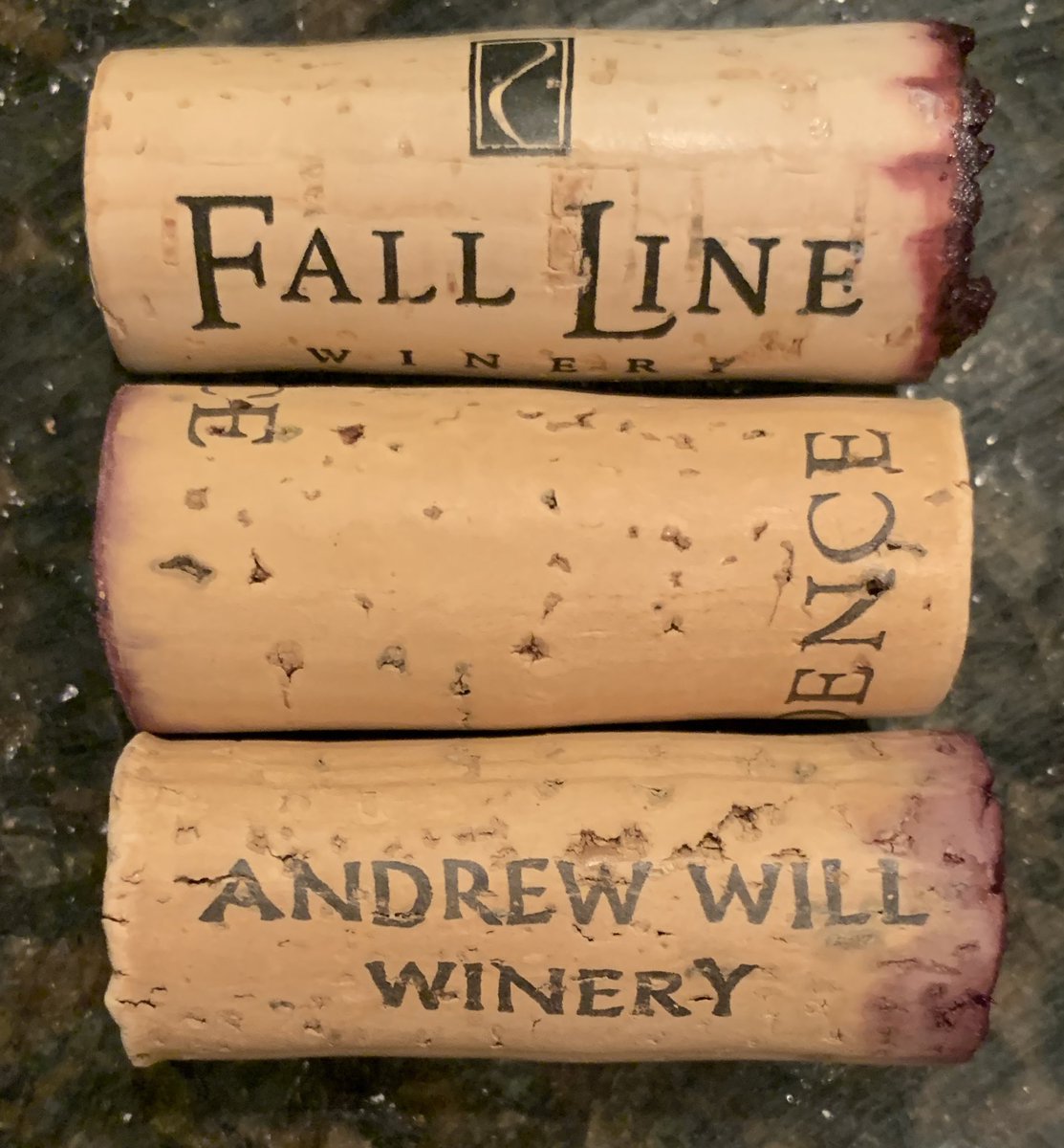 luchavino's tweet photo. Last weekend of #washingtonwinemonth What’s everyone opening to celebrate? I couldn’t choose just one.  I went with a winemaker lineage 2011 @andrewwill @cadencewinery #falllinewinery #wawine #wawinemonth #wiyg @YakimaAVA @RedMtnAVA https://t.co/e6IrTDZRxs