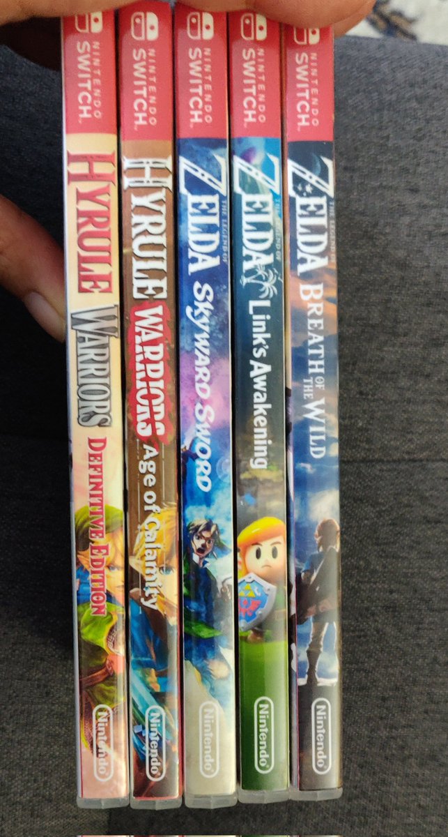 pand_ashh's tweet photo. Just spent my Saturday making new switch spines for the #LegendOfZelda
#Switchspines #hyrulewarriors #BreathoftheWild #linksawakening #skywardsword https://t.co/VqjBev6n2A