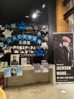 StClair2803's tweet photo. Happy Birthday to Jackson!
Come to CoffeeSmith Orchard Gateway
If you are at Orchard today, please come to support this event!
🗓️ 27 March
🎂🎂🎂🎂🎂🎂🎂
#JacksonWang
#WalkingWithJackson
@JacksonWang852 #TEAMWANG https://t.co/52ksv1VT5s