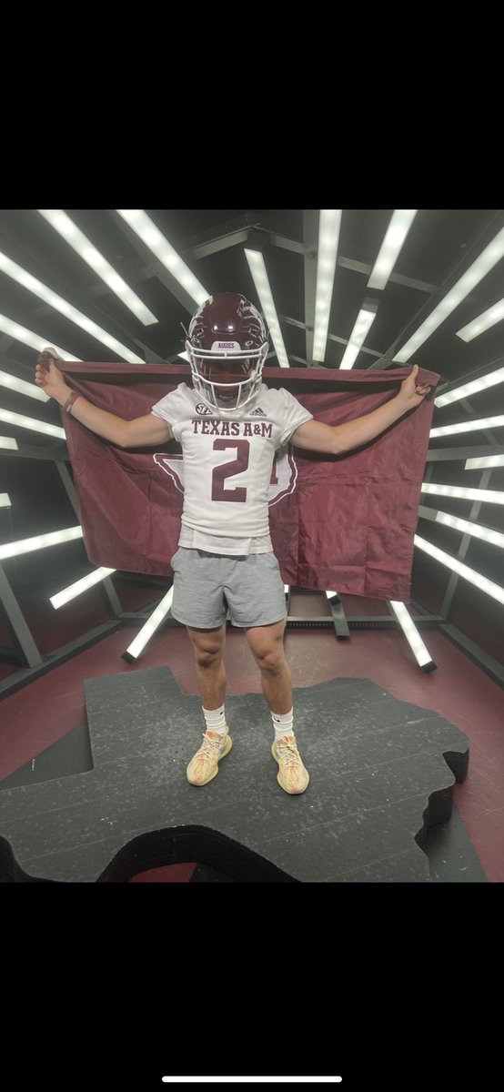 today I was blessed with an amazing opportunity with an unofficial visit to Texas A&amp;M. Thank you for the the hospitality. <a href="/CoachDickey1/">Darrell Dickey</a> <a href="/AggieFootball/">Texas A&M Football</a> <a href="/FiveStarGQB/">#TheFACTORY🏭</a> <a href="/TheQBTech/">J.P. Tillman</a> <a href="/hclxtreme/">HCL</a>