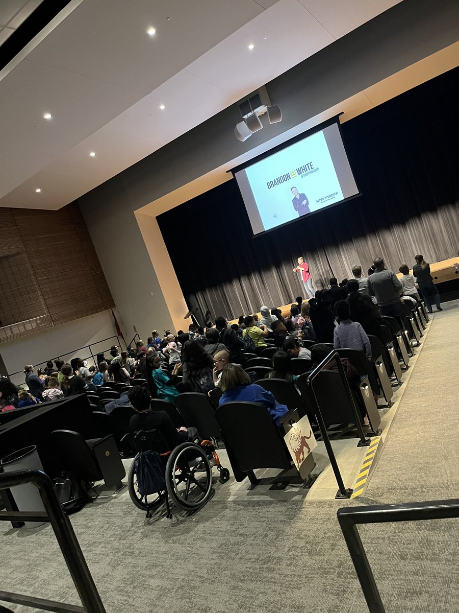 Thankful for a fun filled, motivating closing session! These <a href="/NKCSchools/">NKC Schools</a> are ready to “be brave” and “be kind”!@youthmover #leadingthewaynkcs