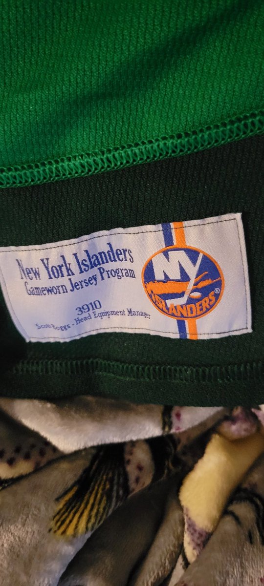 v_ronnie22's tweet photo. Got this in thr mail today! @NYIslanders #StPatricksDay #wearinofthegreen #andygreene #couldntaffordbarzys #isles https://t.co/y8pnaQy18F