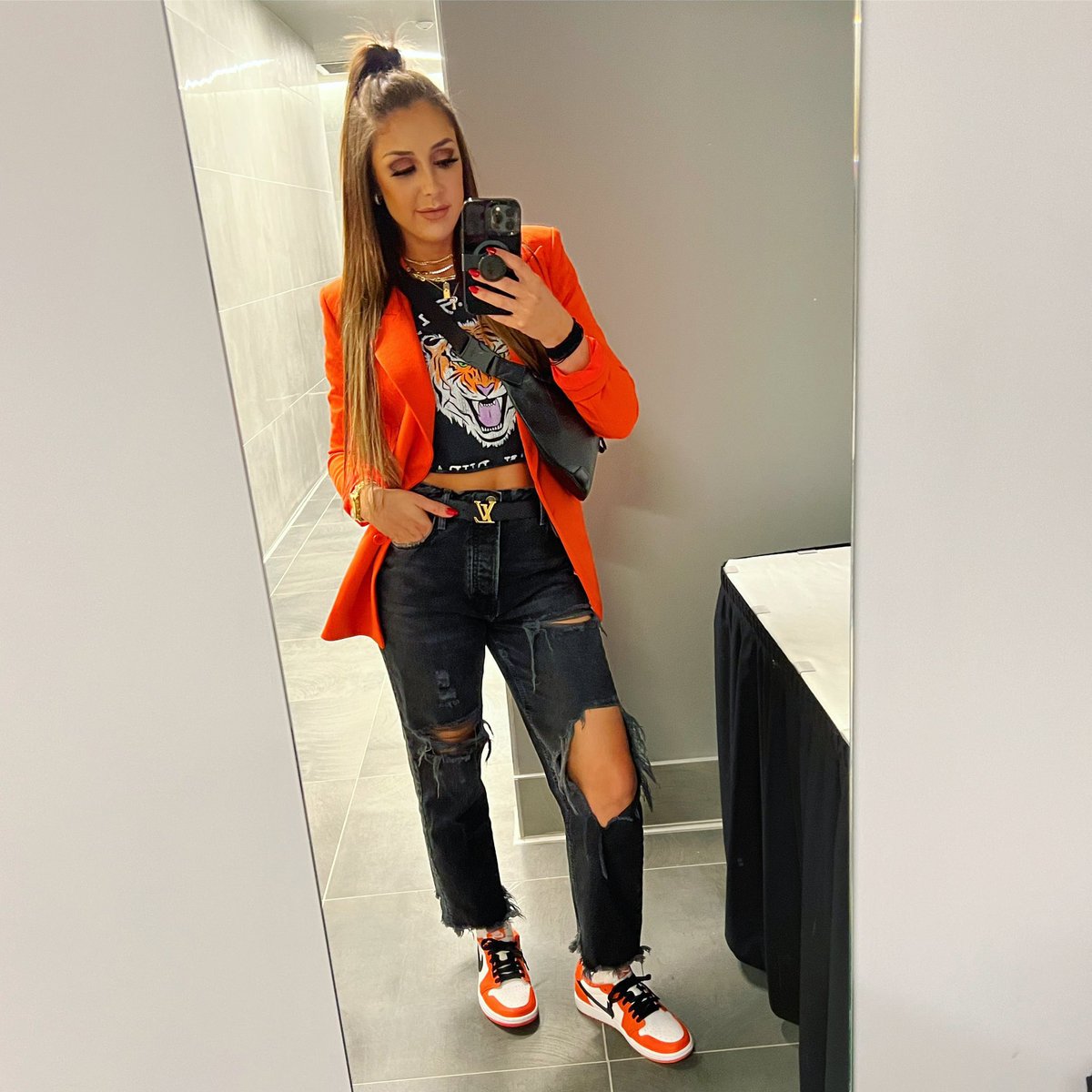 Another lewk served hot and fresh.