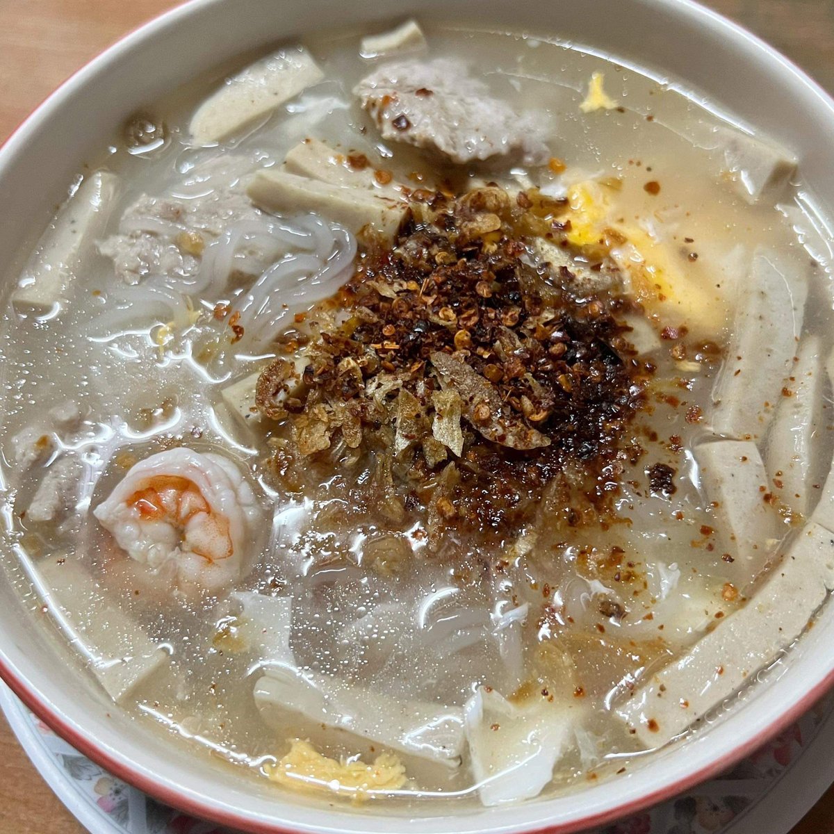 big_kiattichai's tweet image. ขออนุญาตรบกวนทุกคนช่วยรีทวีตหน่อยนะครับ 🙏🏻
ผมเป็นนักศึกษาที่โดนคดี #มาตรา112 3 ใบ จากการเสนอให้แก้ไขรัฐธรรมนูญหมวดสถาบันกษัตริย์

ช่วยอุดหนุนข้าวเปียก (ก๋วยจั๊บญวน) ให้ผมหน่อยนะครับ 
ซองละ 40 บาท ค่าส่งเริ่มต้น 50 บาทครับ 
เพื่อสนับสนุนค่าเดินทางในการทำกิจกรรม และการสู้คดีต่าง ๆ