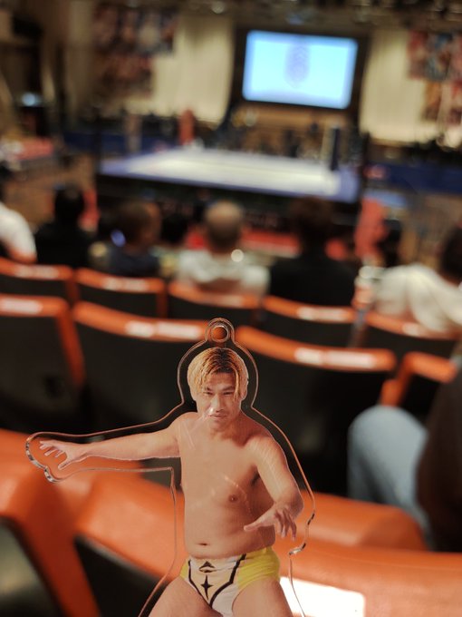 半裸の彼ピッピと
DDT観戦♥️
#ddtpro 
#岡田佑介 