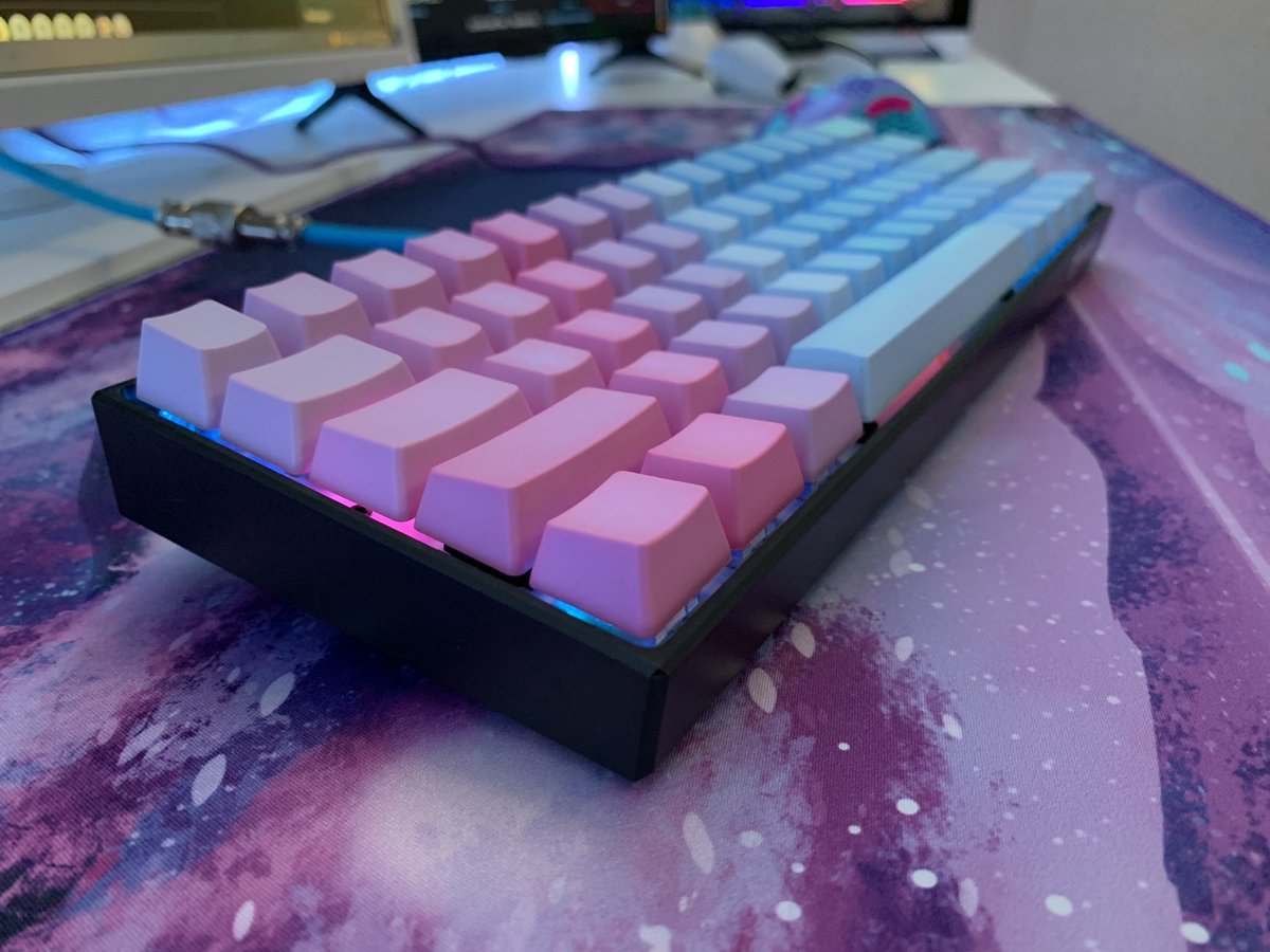 AlpheriorKeys's tweet photo. 🍬🍭🍬🍭🍬🍭🍬
🍬FADE KEYCAP SET🍬
🍬🍭🍬🍭🍬🍭🍬

Enter to win this Sweet Fade Keycap Set! 🍭

-Retweet &amp; Like
-Follow us 
-Love us

Winner Chosen Tomorrow!!! 🥳🎉
GL&amp;HF! https://t.co/Yj2BLyMT2w