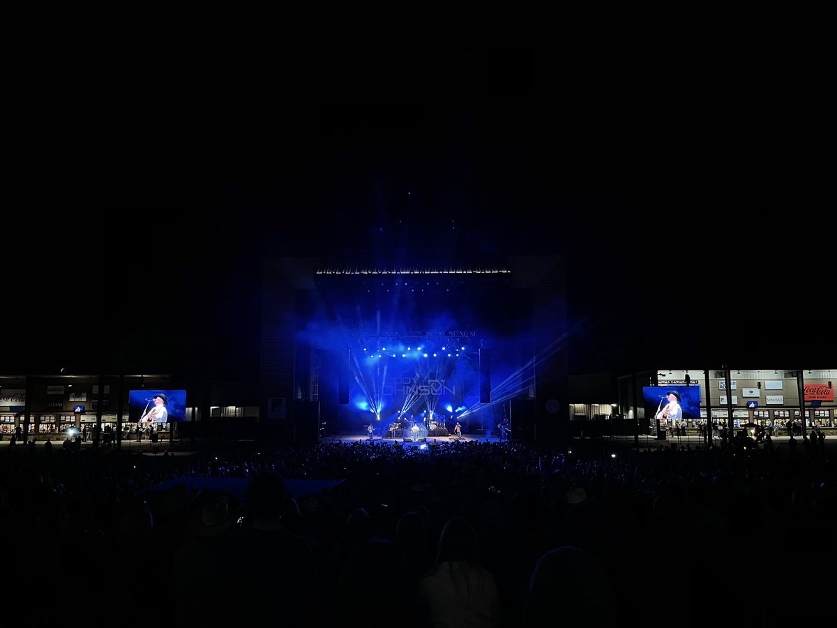 WaltMaddox's tweet photo. Proud of our Tuscaloosa Amphitheater team for starting off the 2022 season with a packed house for Cody Johnson last night.  As always, organized and efficient delivering on our standard of excellence! https://t.co/VO2QGu5ZAu