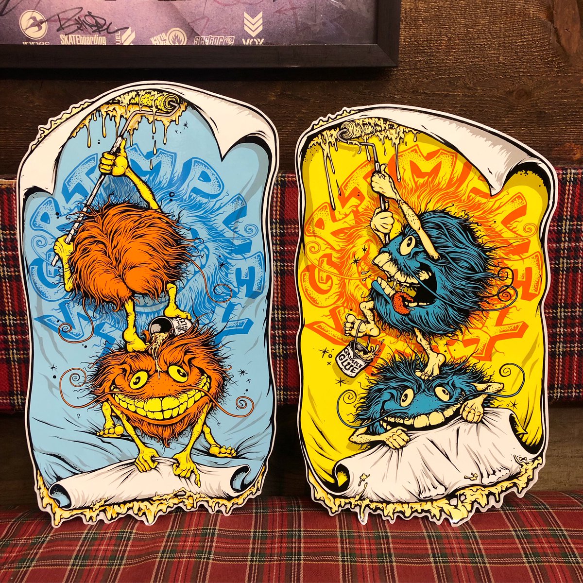 BQ_DESIGN's tweet photo. BQ-STORE本日もオープンです！ANTIHEROの派生ブランドGRIMPLE STIXから特大ステッカー入荷してます！ビッグサイズにも関わらずお値段税込550円とかなりお買い得価格ですのでお早めにぜひ！それでは本日も皆様のご来店お待ちしております！！#bq_store #bqstore #antiheroskateboards #grimplestix https://t.co/HortBOghT3