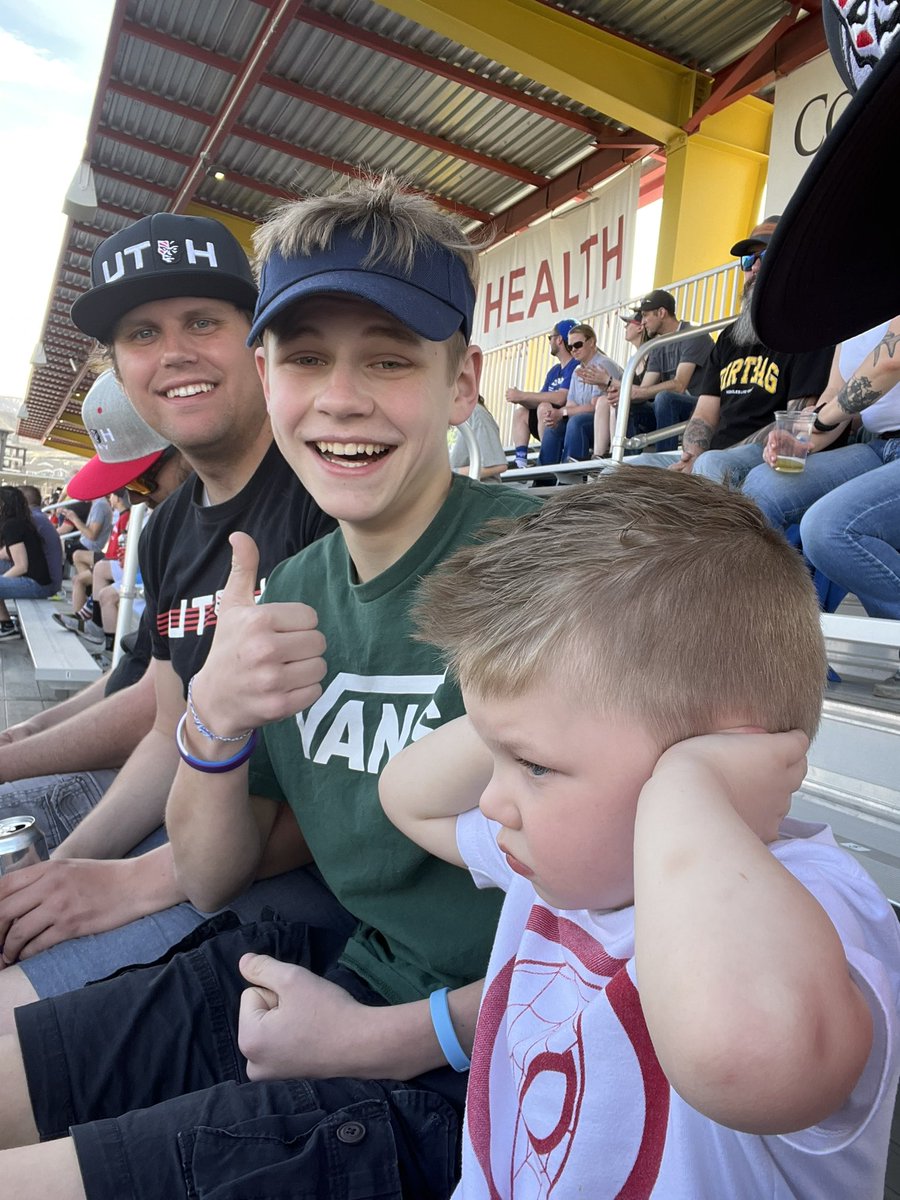 JoshBTDubs's tweet photo. Tough loss, but had a great time taking my oldest son to his first @utwarriorsrugby game! This #futurewarrior had a blast with his uncles @Chips5656 & @zbtw24
Can’t wait for the next one!
@usmlr || #forthenation https://t.co/UF7eUJEW4o