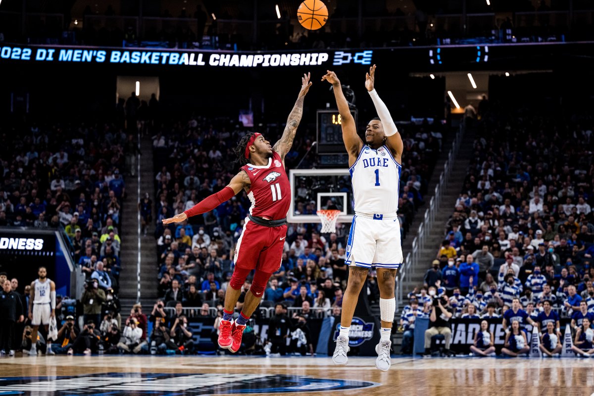 DukeATHLETICS's tweet photo. See you in New Orleans 😈

FINAL: Duke 78, Arkansas 69

#MarchMadness https://t.co/d0EOYi2H98
