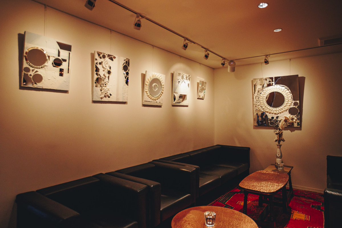 KiNGTOKYOOO's tweet photo. 現在展示中の作品を一部入替え、
先日#渋谷ストリーム で行われた @quanta_moment #quantacaravan で開催した“善意の循環 KiNGxARTxNFT
-Circulation of the good will-“
の更なる循環作品を展示予定です。
また進捗は追ってご報告致します!
中目黒Faramarz lounge &gallery 4/22まで https://t.co/UsOpa5OGWZ