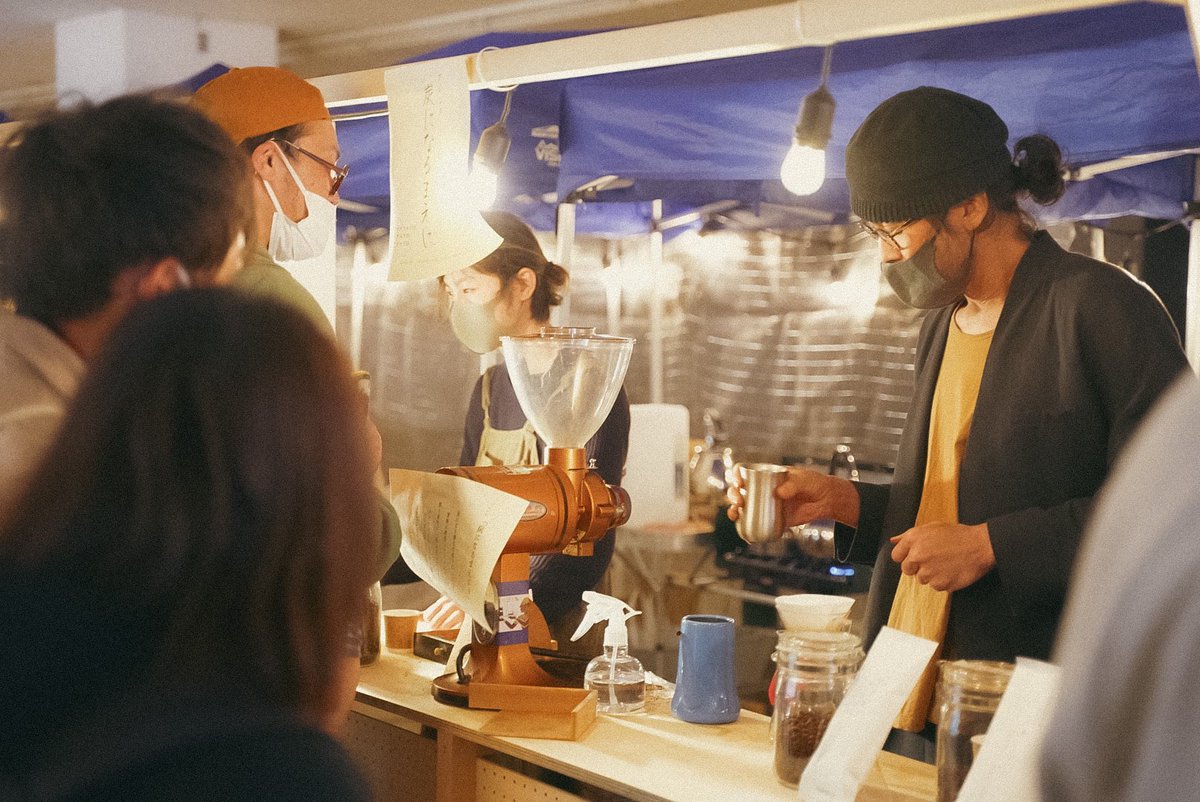 mikantoku's tweet photo. 岐阜は柳ヶ瀬の
旧長崎屋ビルで開催されたコーヒーイベント『COFFEE COUNTER』へ。

#coffeecounter 
#yanagasecoffeecounter 
#柳ヶ瀬コーヒーカウンター 
#coffeefestival
#岐阜市 #柳ヶ瀬 #長崎屋 #柳ヶ瀬広場 https://t.co/6CAo3RnmVs
