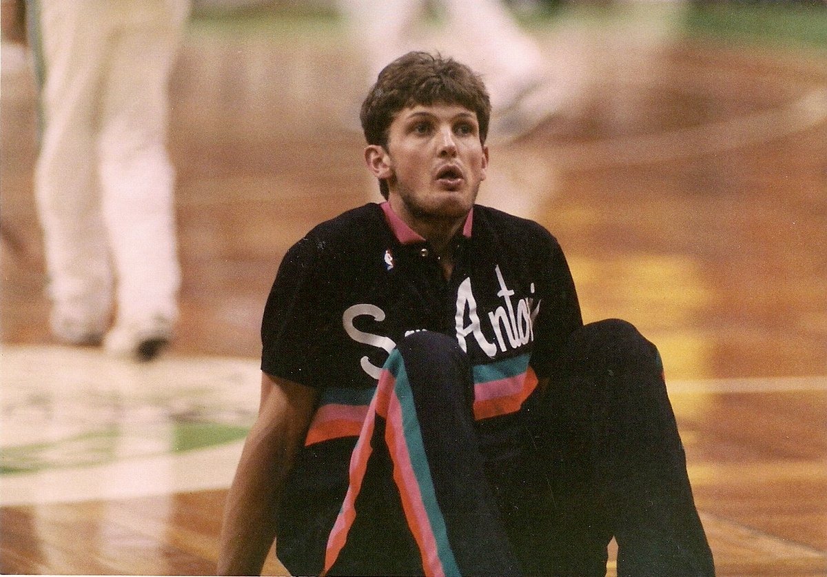 ✏ HISTORIA. Hoy cumple 56 años.
➡️ ZARKO PASPALJ, EL HOMBRE QUE DEJÓ HELADO AL MADRID EN EL MOMENTO MÁS INESPERADO.
✅ Una de las historias más insólitas que me han contado y que comparto con vosotros. 👇👇planetacb.com/zarko-paspalj-…