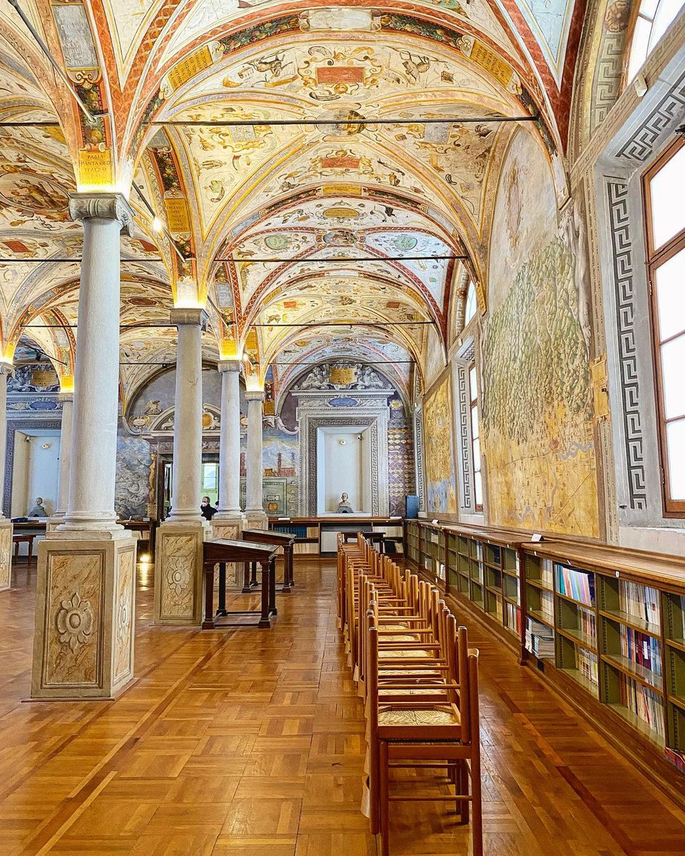 Un tuffo tra gli affreschi di fine '500 🌟 Lo splendore della Biblioteca del Monastero di San Giovanni Evangelista a Parma

Ph. nikintrip | #ArtCities #inEmiliaRomagna <a href="/parmawelcomeoff/">Parma Welcome</a> <a href="/visitemilia/">Visit Emilia</a>
instagram.com/p/CbmXVrfs3yL/
