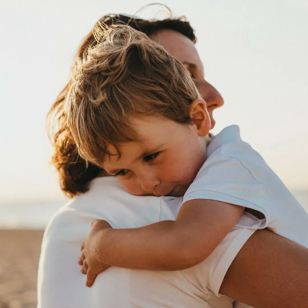 Functionalself's tweet image. Mother, mum, mummy, ma… whatever you call the special mother-figure in your life, we hope that today you are able to show them just how much they mean to you 💛

#HappyMothersDay to all of our UK-based #FSFam 💐