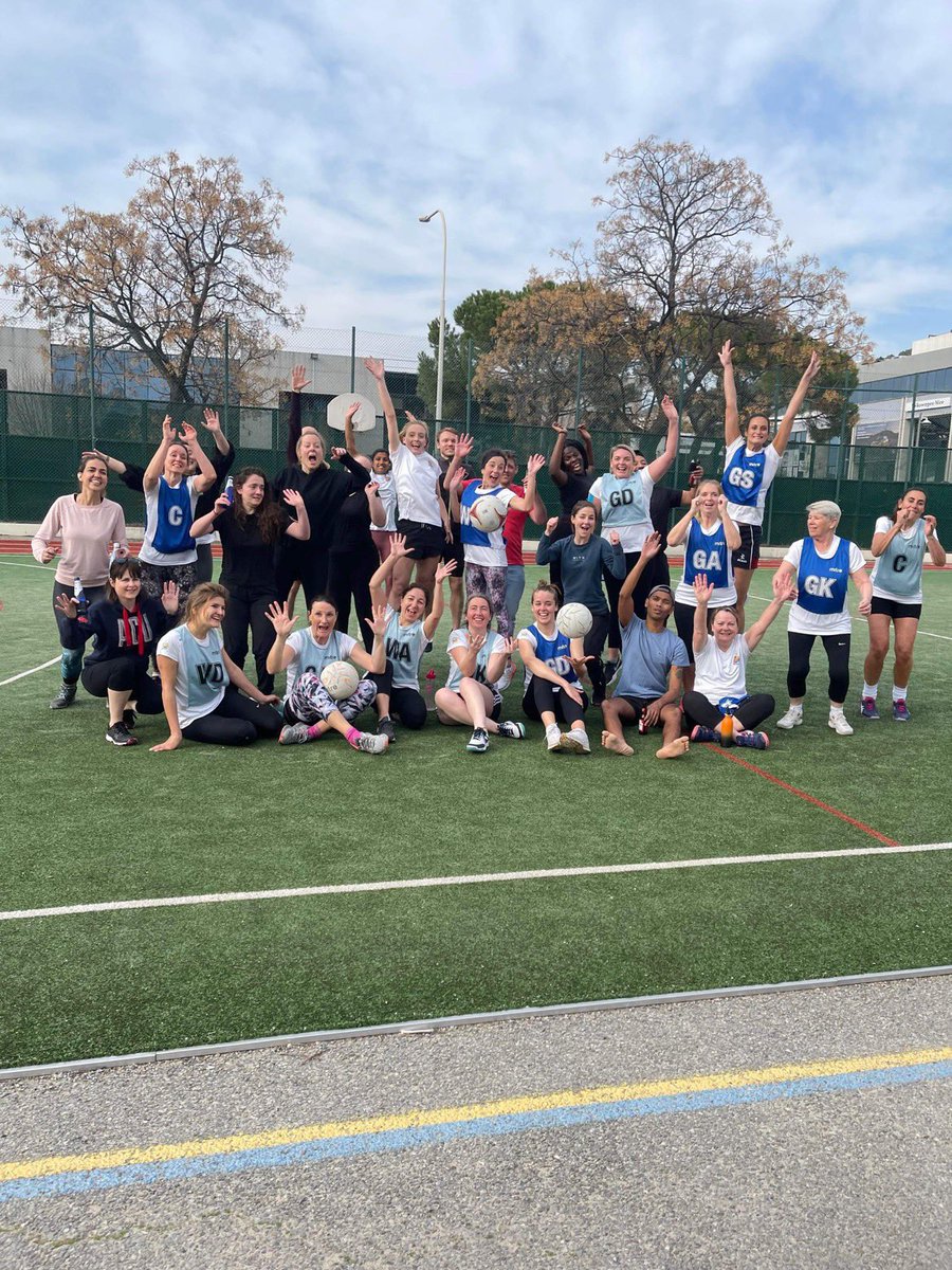 NetballNice's tweet image. Throwback to last Saturday - our first game against another club! It was so lovely to welcome Netball Lyon to play with us! 🏐 #netballfrance #netballnice #netballlyon #netballfamily