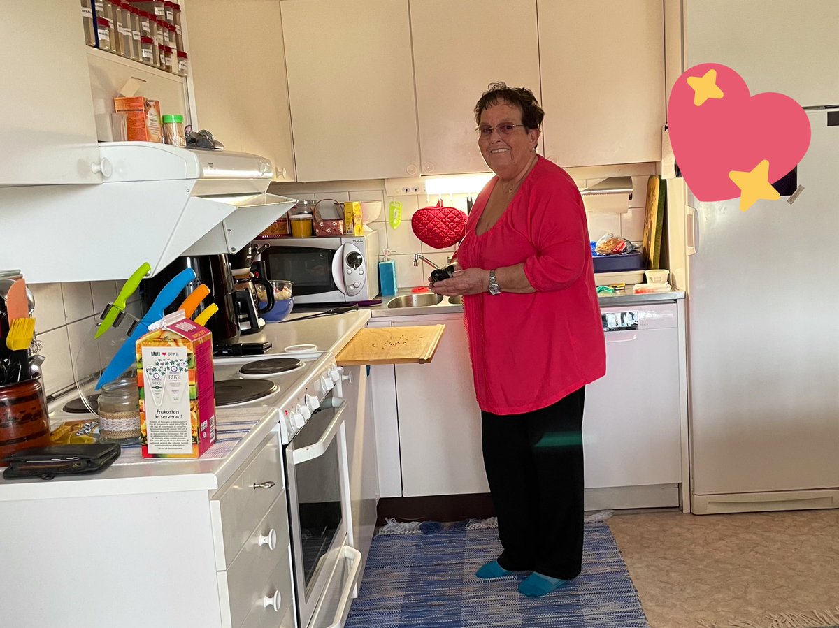 JoffenKleiven's tweet photo. God morgon from #Munkfors med @IngerElseKleive härlig som och mor har gjort fantastisk söndagsfrukost https://t.co/VGaiZbYr7G