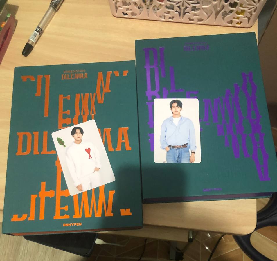 juwon_ey's tweet photo. OMG! Finally, nag arrive na po silaaaa, ack! Thank you po sa freebies na heewon! Fast, and accommodating po sila seller kaya you should check their shop! Again thank you, 100℅ legit po sila! @shopmeilleurami  #AMIFEEDBACKS #MEILLEURPROOFS https://t.co/fhqzqwNLIi