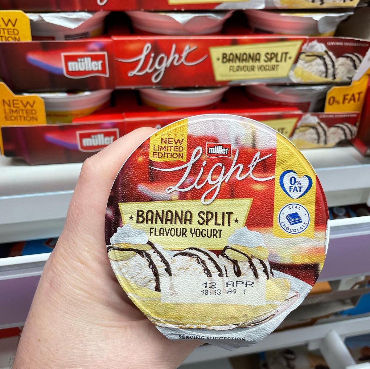 All_Things_New_'s tweet photo. Banana Split Müller Light! 🍌 At Sainsbury’s @sainsburys #muller #mullerlight #banana #bananasplit #yogurt #wellthisisnew https://t.co/zLUbxERdkJ