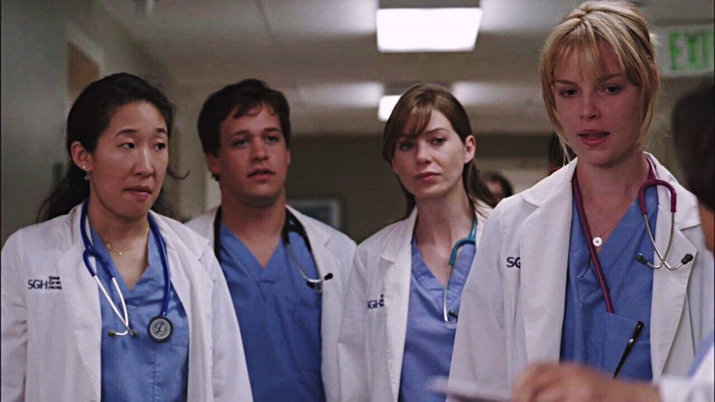 SeriesUpdateFR's tweet image. Il y a 17 ans, la série Grey's Anatomy diffusait son premier épisode.🩺