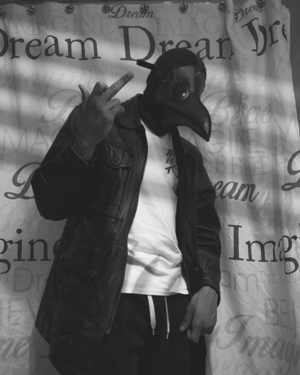 ei8thnote's tweet photo. If birds in the trap sing McKnight, what do crows in the trenches rap? @trvisXX #Beats #rap #TravisScott #trap #trenches #artist #music #crows #ravens #FirstTweet https://t.co/yWctnbb48M