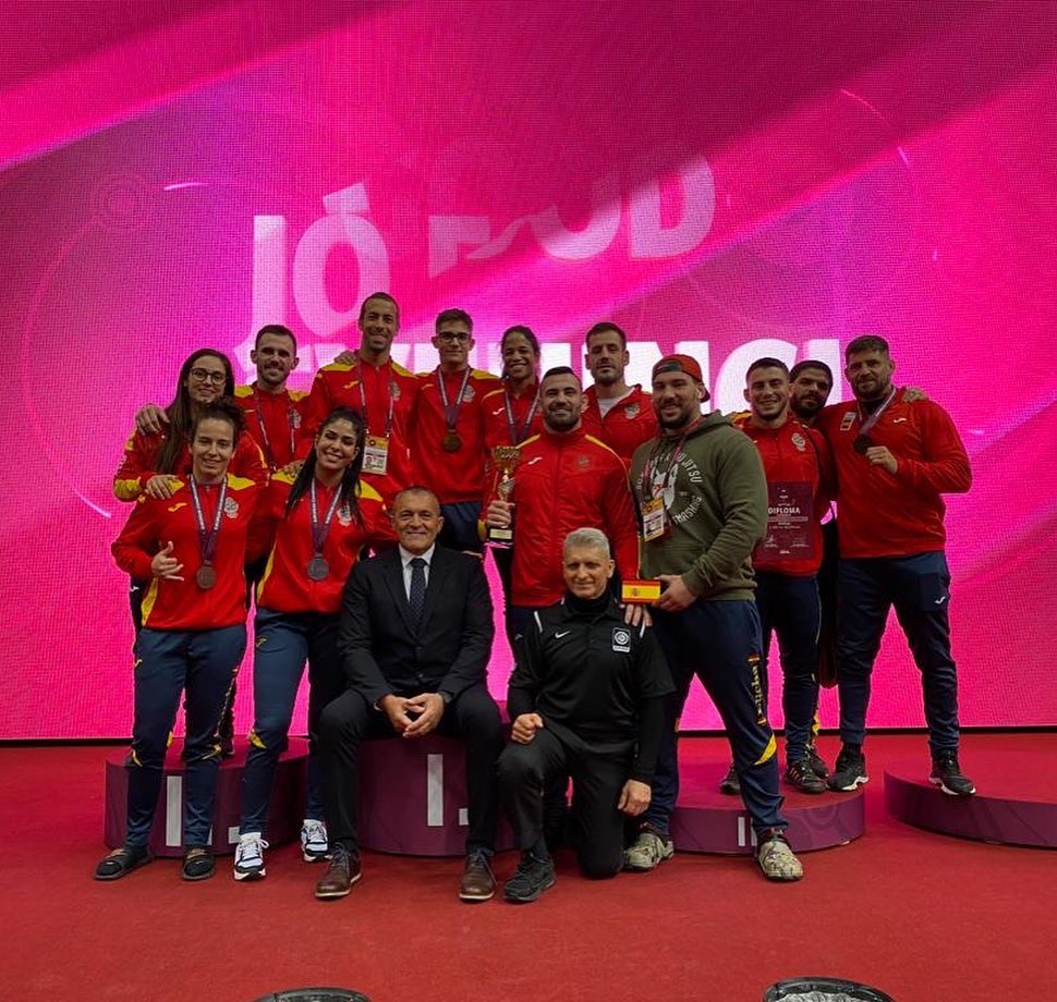 lucha_esp's tweet photo. Resultados en el Campeonato Europeo de Grappling de Budapest:
Naiomi Mattweus oro 🥇
Anna Castell oro 🥇
Merixell Gonzalez plata 🥈
Riquelme bronce medalla 🥉
Nico Medina oro 🥇
Pedro J Garcia bronce 🥉
Terceros por equipo.
#grappling #grapplingindustries #grapplinggi https://t.co/Une5wJESoW