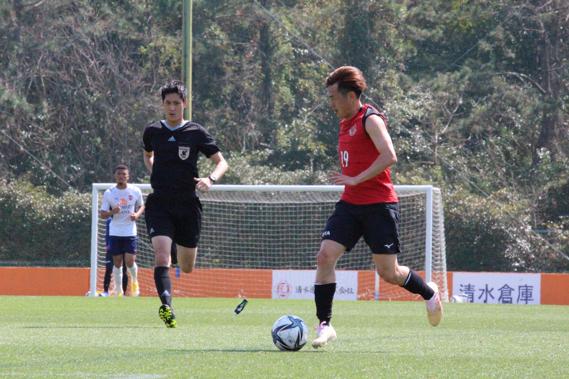 Y F 審判用 Y Fujii Referee Twitter