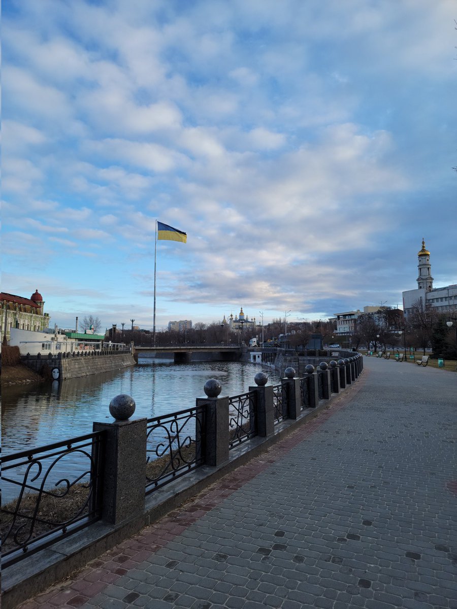 xanf_ua's tweet photo. Day 31. Kharkiv stands #StandWithUkraine️ https://t.co/v0HE4vCoWt