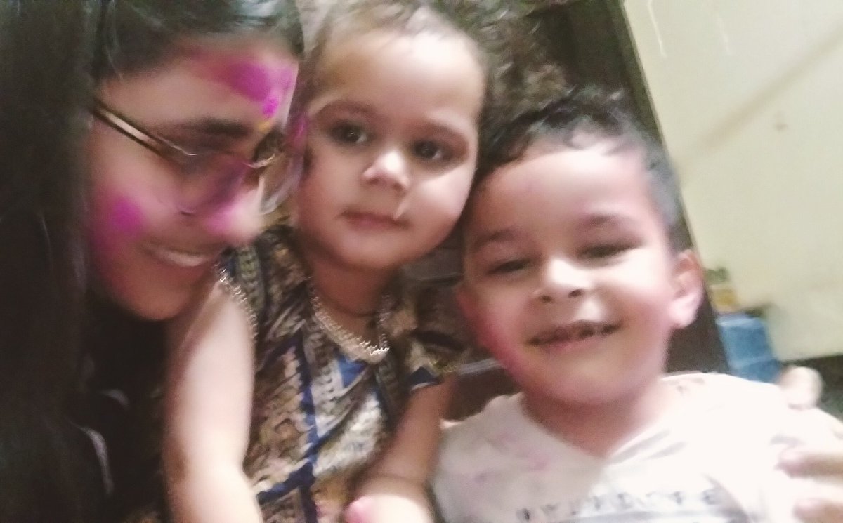 KPandey002's tweet photo. Celebrating festival wid our loved ones r best felling ever:!
डोंट मिस that!!
Visiting to galary nd found🤗
#oldpic
#memorising
👀♥️ https://t.co/MyxObi74Ae