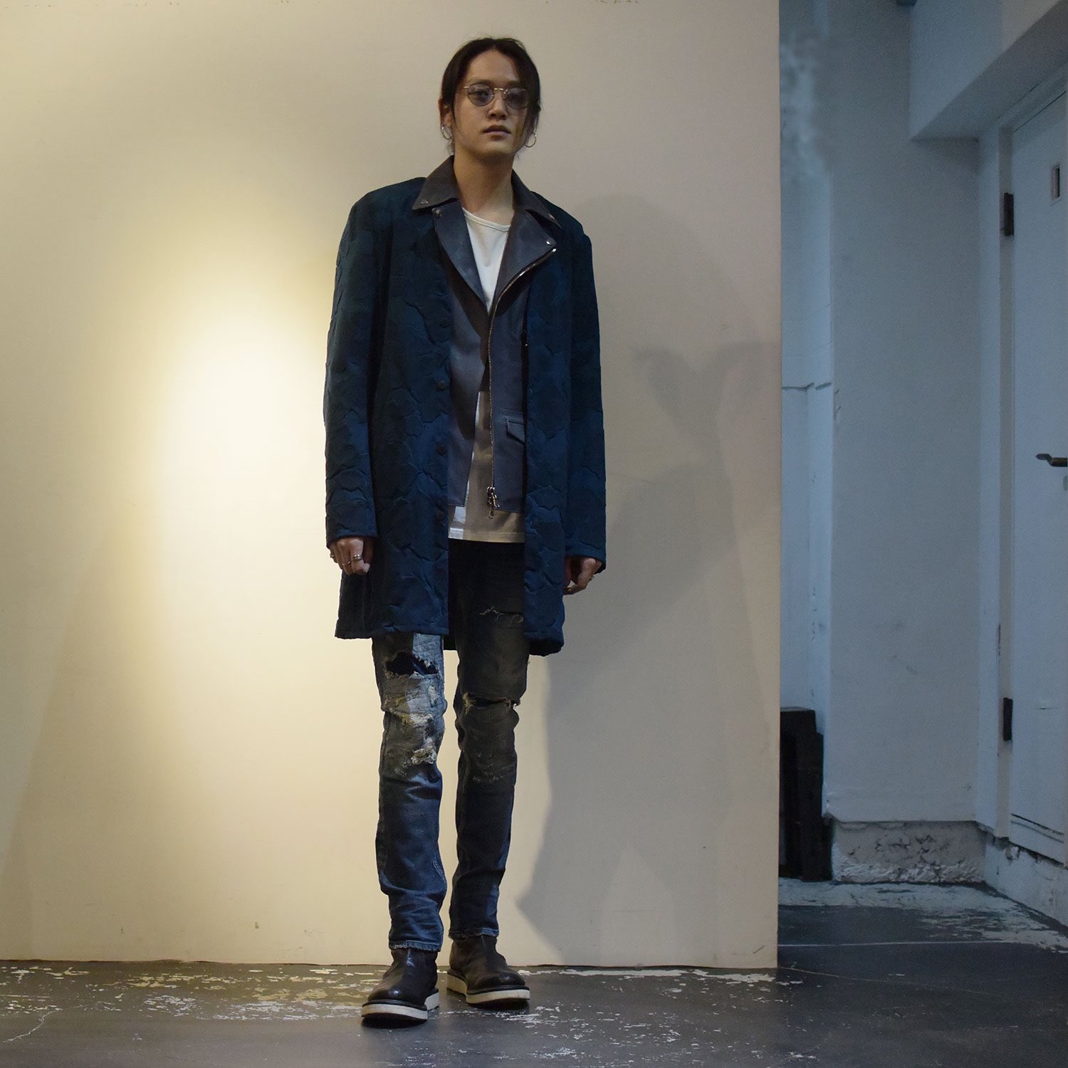 Strum Official メンズコーデを春っぽくみせる着こなしのコツとは 今回は 新作の３dプリントロング カーディガンャツを使って ベストな春の着こなしをご紹介していきます T Co K4ena1kol7 T Co Pkq3rsb3nq Twitter