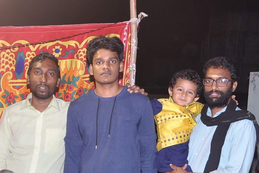 GARUNkU88340113's tweet photo. இனிய பிறந்தநாள் வாழ்த்துக்கள் #அபிஷேக் 🎂🍬🍰💐
@Anbil_Mahesh @mylaivelu71 @JkarunanithiMLA @MSPalani20 https://t.co/aDs6SnQIBt