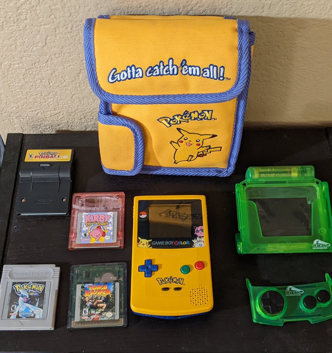 joshmtyler's tweet image. Ya boi just copped some gold, Jerry! #gameboy #kirbytiltntumble #pokemonpinball #gameboypikachu #90s #oldschool #gamers