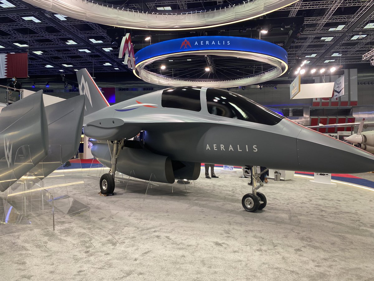 Aeralis modular aircraft presented at #Dimdex2022 with and without its wings showing off its modularity
Qatari Barzan Holdings is an investor in Aeralis 
#qatar