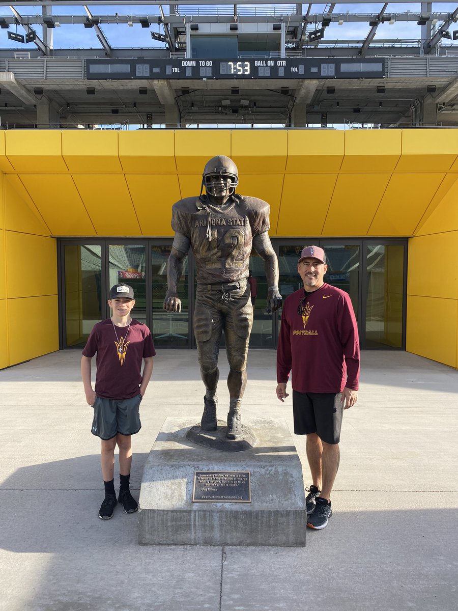 EfrainIrizarry's tweet photo. Thanks so much to @ASUFootball @HermEdwards @NateWainwright @ghalee_ASU and all the players for making Dominic and me feel so welcome at practice today. Can’t wait to see cheer you all on this season! https://t.co/QDCwdohOHj