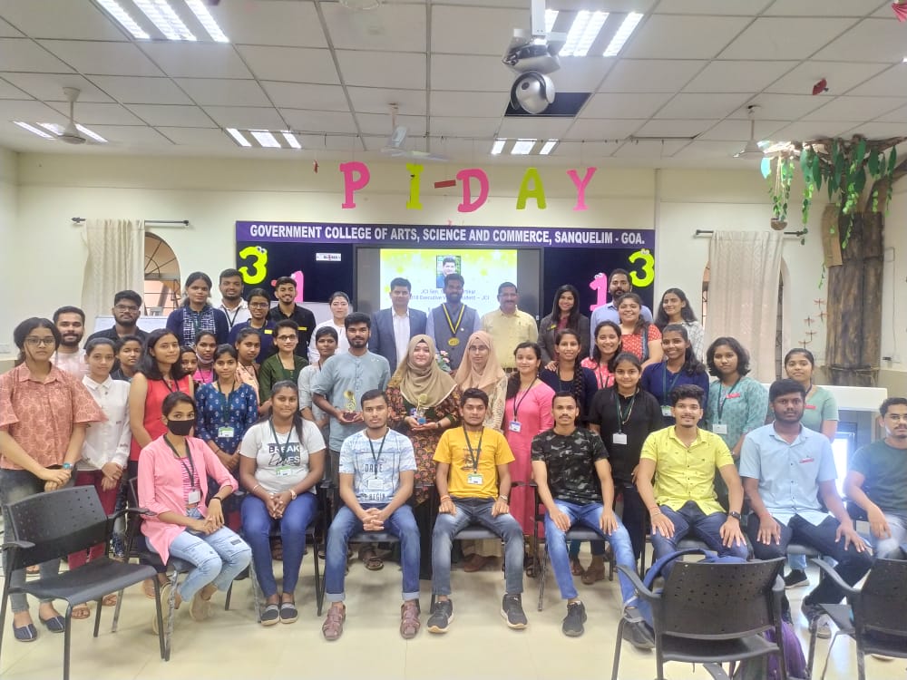 GCSanquelim's tweet photo. The Student Induction Programme Committee in association with JCI Sanquelim, Goa, organised a One Day workshop on 'Effective Public Speaking' on 25 March, 2022. 
The Resource Person for this incredible session was JCI Senator, Mr. Sachin Kurtikar. https://t.co/2aksmAAhja