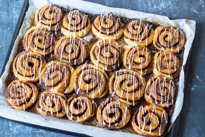 Gastromaddk's tweet photo. Søndags bagning. Kanelsnegle så der er til en uge, måske hvis man kan holde fingrene fra dem.

https://t.co/B7W9wtl1ag https://t.co/5m10SKGAYB