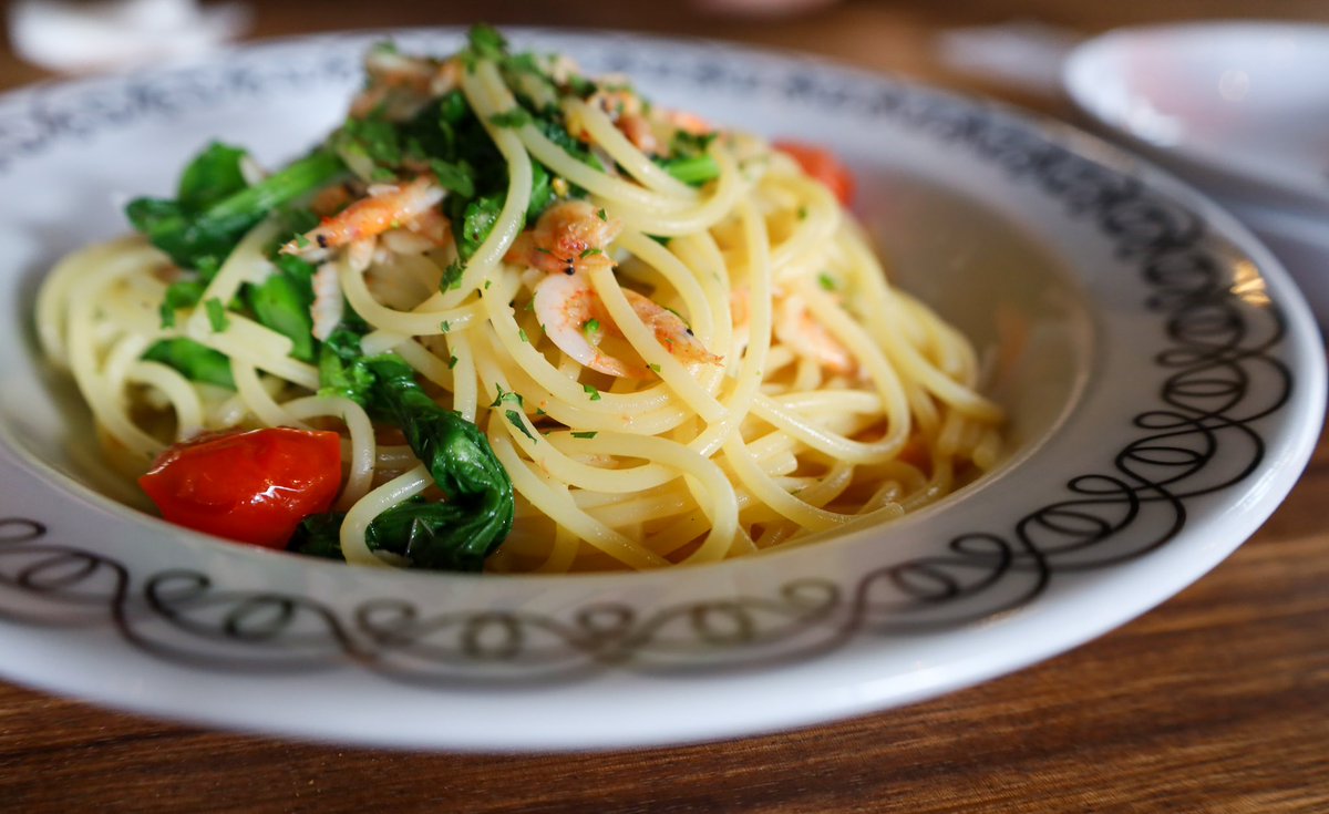 rp_eos's tweet photo. 【中野坂上Giotto/ピザ、パスタ】
ランチセットのサラダ・ピザorパスタ・ドルチェ・ドリンクがお得で大満足👏
今日のドルチェは、レモンピスタチオケーキ🍋美味しかった〜🙈

▼食べログ
https://t.co/ntpa1tSjKi

#パスタ #ピザ #中野坂上 #Giotto
#写真好きな人と繋がりたい https://t.co/nNCWFwYib0