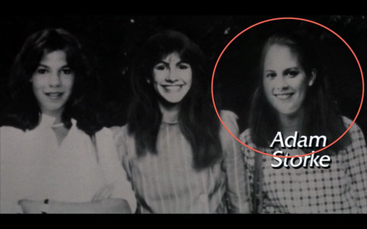 The opening credits of MYSTIC PIZZA that tries to make it look like Julia  Roberts, Lili Taylor and Annabeth Gish grew up together. It's like a real  life photo album…, image size:1200x750